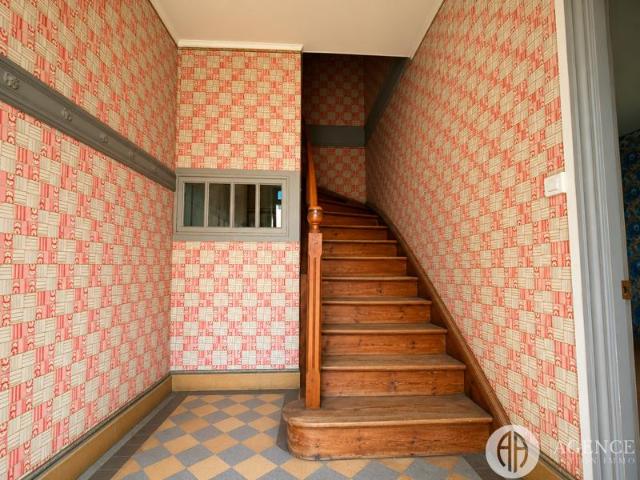 Maison de caractère de 130 m2 avec jardin, dépendance et for