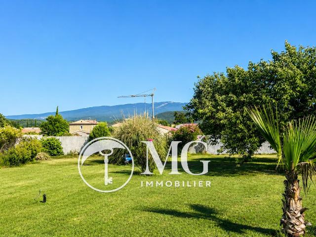 Maison de caractère de 200 m2 avec piscine couverte et vue s. 200m² Les Mées