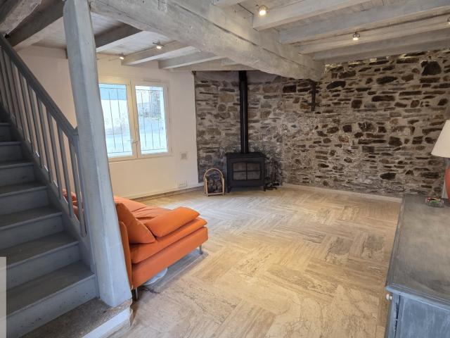 Maison de caractère de 85 m2 3 chambres Montagne Noire 85m² Lacombe