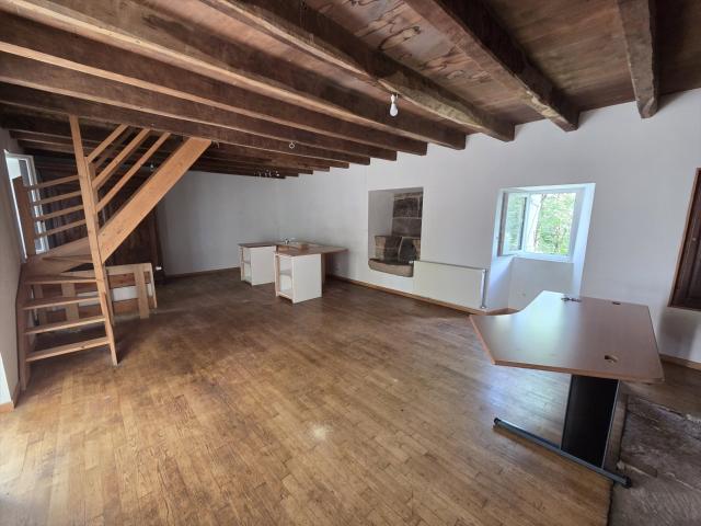 Maison de caractère en pierre Charme authentique et fort p. 96m² Issepts