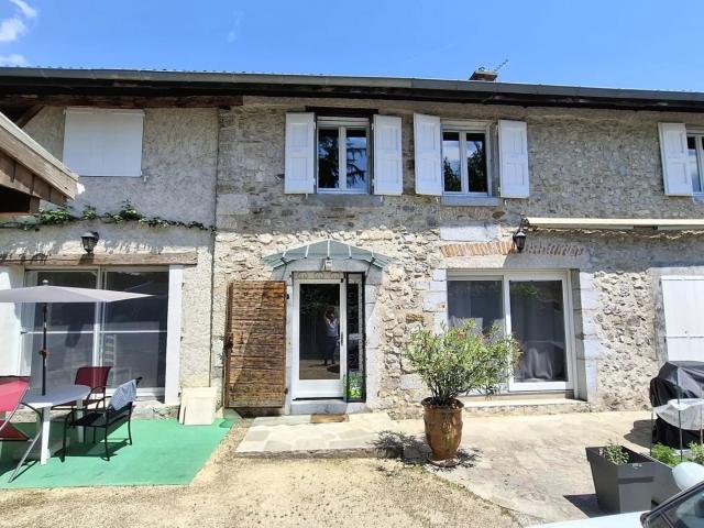 Maison de caractère en pierre de taille