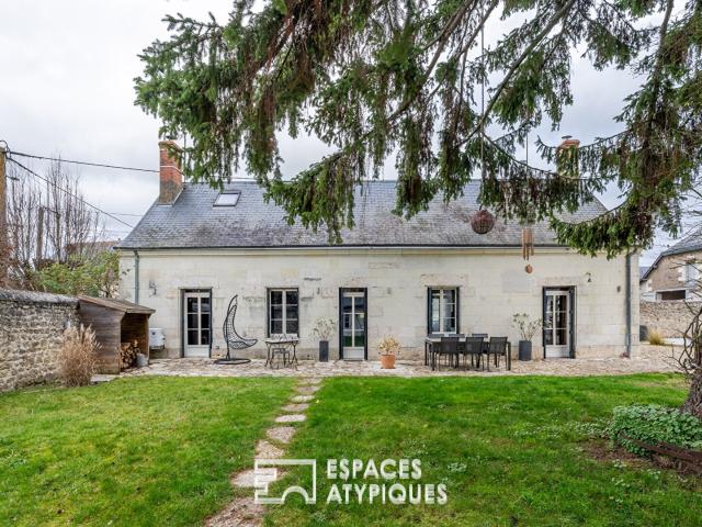 Maison en tuffeau, dépendance et piscine 168m² Pontlevoy