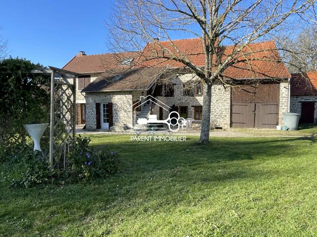 Maison de caractère en pierres 6000m2 de terrain arboré 10min de La Souterraine