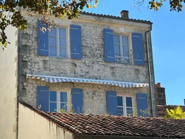 Appartement de caractère au coeur de la ville avec terrasse privée
