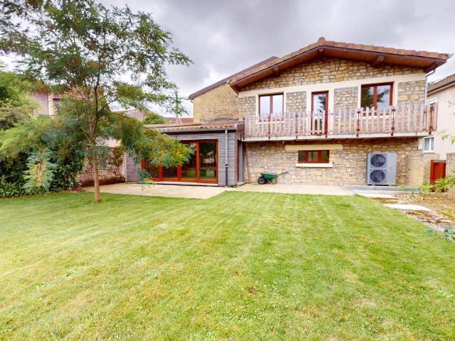 Maison de caractère entièrement rénovée à neuf à vendre SAIN. 183m² Saint Jean lès Longuyon