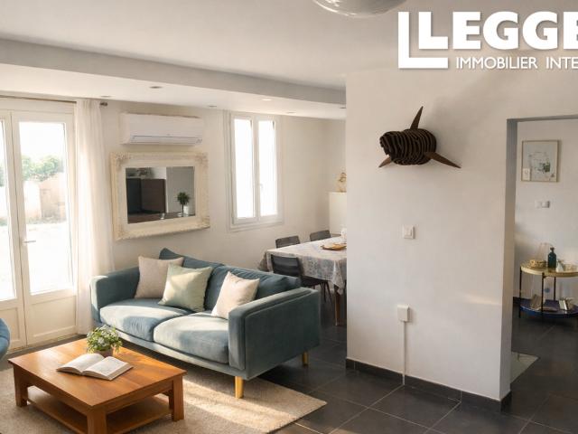 Maison de caractère entièrement rénovée avec vue panoramique, piscine et potentiel locatif