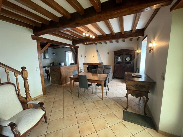 Maison de caractère entièrement rénovée avec plusieurs dépendances