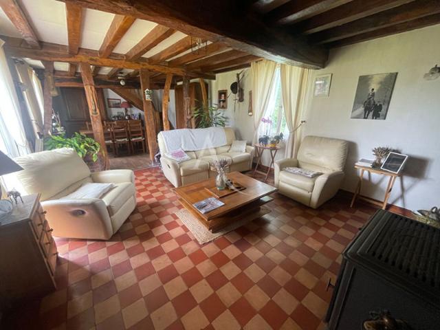 Maison de caractère entre Gournay en Bray et Rouen sur 1 hectare de terrain
