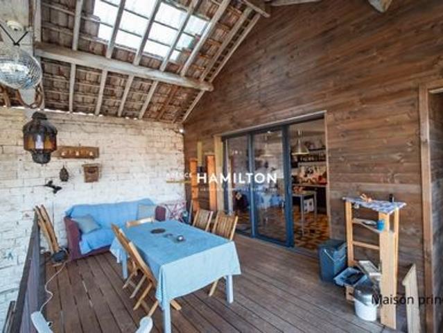 MAISON DE CARACTERE + GITE POTENTIEL AVEC DEPENDANCES PROCHE CORDES SUR CIEL