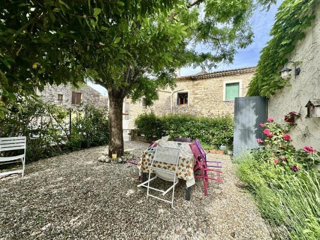Maison de caractère, jardin secret et douceur de vivre à Gar