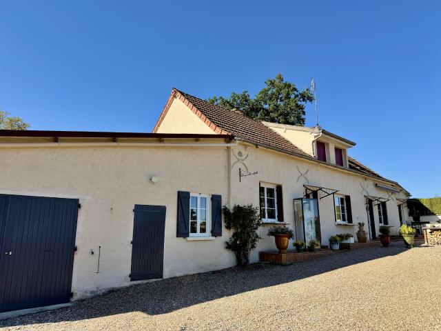 Maison de caractère rénovée aux portes de Charolles