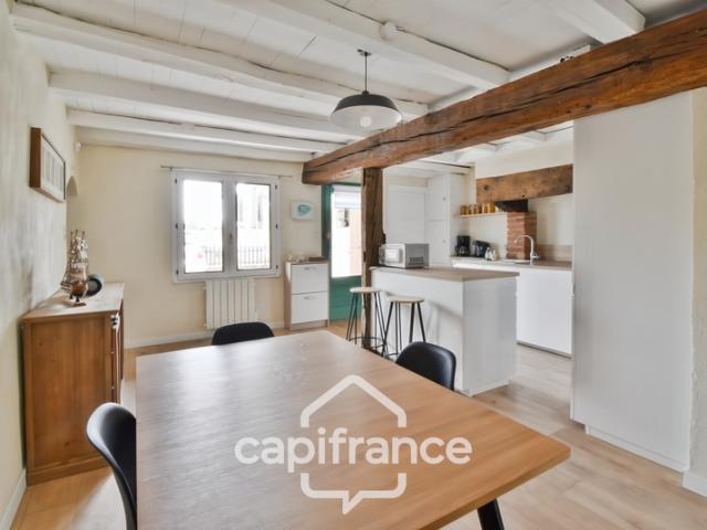 Maison de plain pied entièrement rénovée avec jardin clos, dépendance et charme authentique – Secteur LONS LE SAUNIER 39000, BLETTERANS 39140, LOUHANS 71500