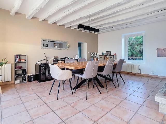 Maison de caractère + Appartement 2 pièces indépendant: charme de l'ancien rénové