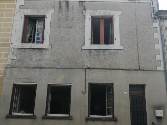 Maison de caractère, trois chambres, combles aménageables