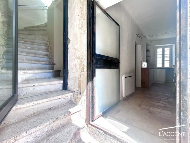 MAISON DE CARACTÈRE 155 M² ? PIERRE, POUTRES & P2 ATTENANT