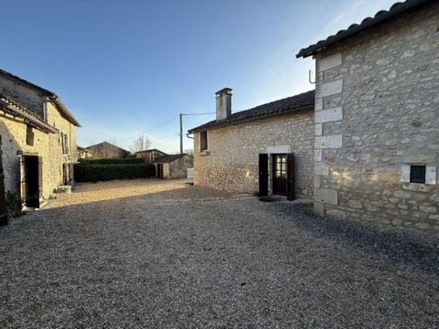 MAISON DE CARACTERE