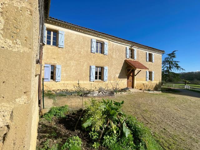 Maison de caractère, 19 hectares, Dépendances, Compostelle