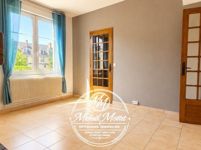 Maison de caractère 115 m² – 4 chambres, jardin clos, double garage en cœur de Caudebec en Caux