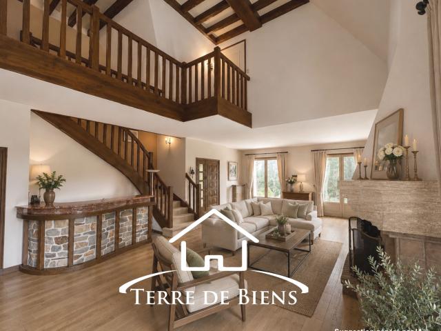 Maison de caractère avec parc paysagé 243 m2 habitables 8 pièces plus Sous sol complet Parc arboré