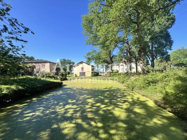 Maison de caractère 240m² Eauze