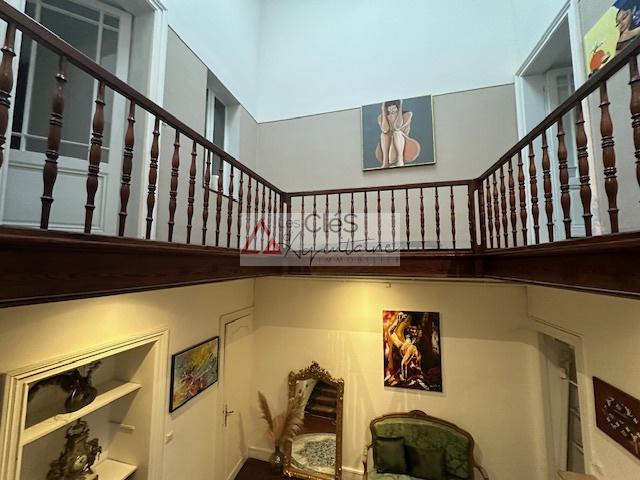 Maison de caractère 270m2 environ Cadillac