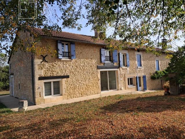 Maison de caractère 211m² Champagnac de Belair