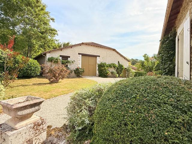 Maison de caractère 313m² Montmoreau