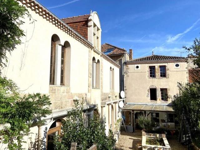 Maison de Caractère, 4 Chambres, Annexe 2 Chambres, Jardin C. 359m² Confolens