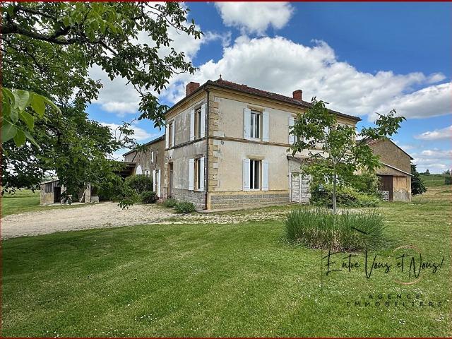 Maison de caractère 4 chambres + dépendances 224m² Langon