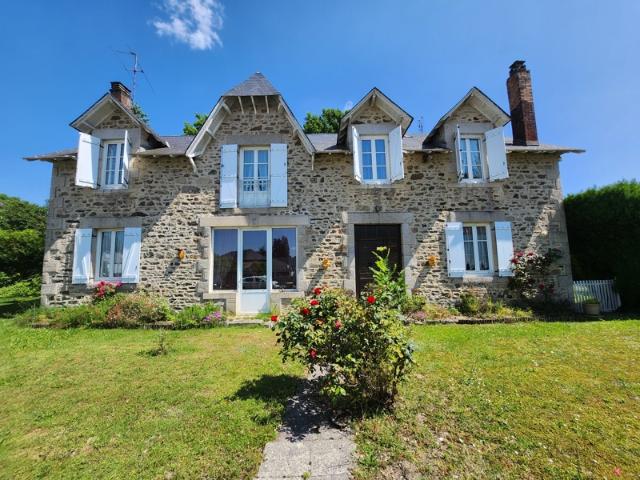 MAISON DE CARACTERE