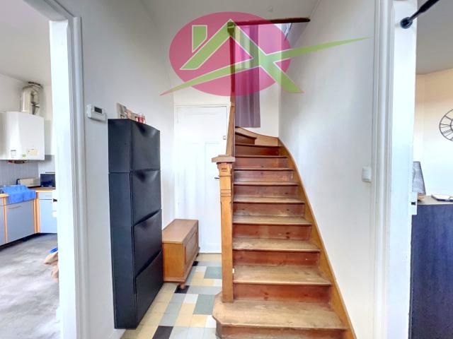 Maison de caratère de 57m2 avec dépenadance sur 586m2 de terrain
