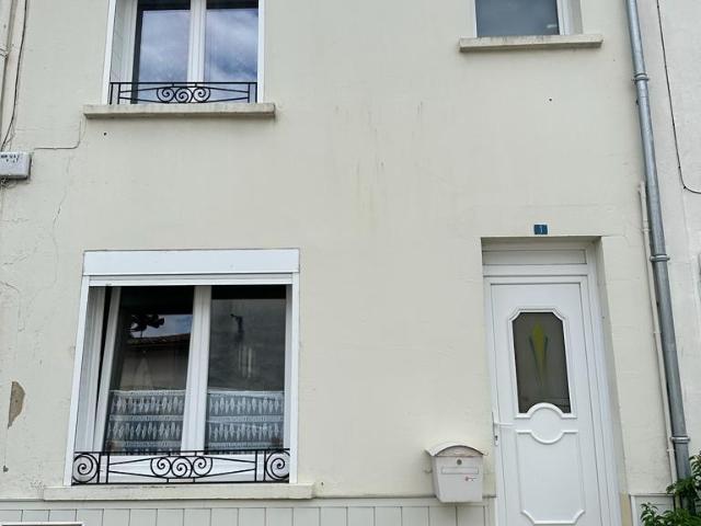 Maison de centre à Mortagne sur Gironde de 101 m2, 3 ch 101m² Mortagne sur Gironde
