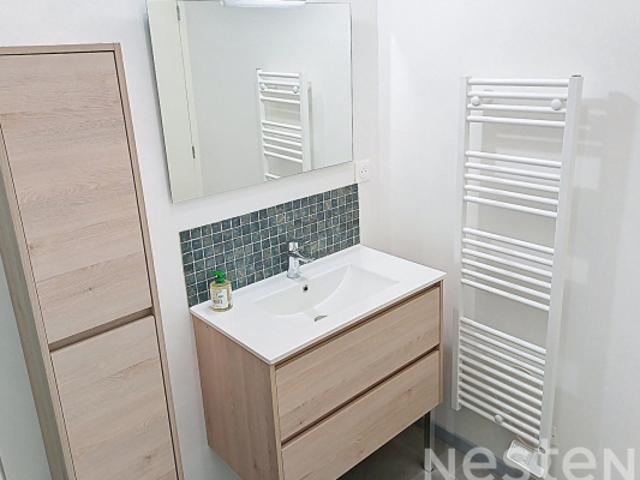 Appartement rénové à neuf de 52 m² et garage de 50m² au centre de Saujon