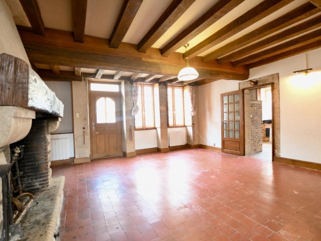 Maison de charme au cœur de l’Isle sur Serein Idéal résidence familiale ou investissement locatif
