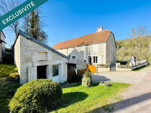 Maison de charme avec gîte et grandes dépendances
