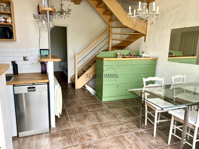 Maison de charme avec terrasse de toit, 3 chambres 95m² Albas