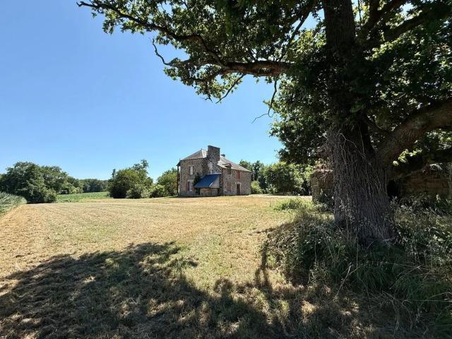 Maison de charme à rénover 220m² Calorguen