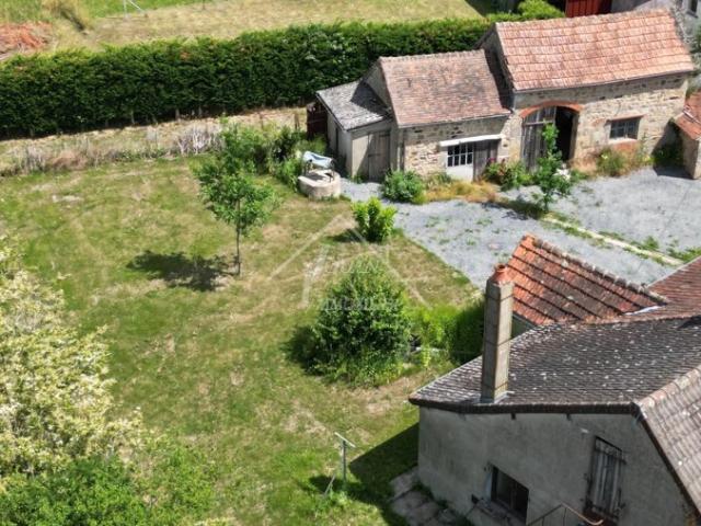 Maison de charme à rénover avec grange et jardin, SAINT HILAIRE
