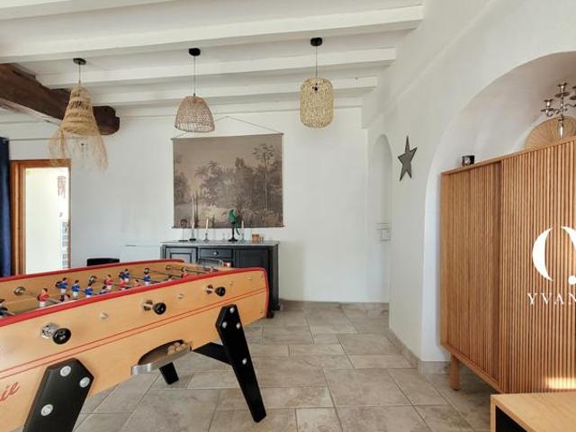 Maison de charme de 170 m2 avec 4 chambres aux portes de Châ