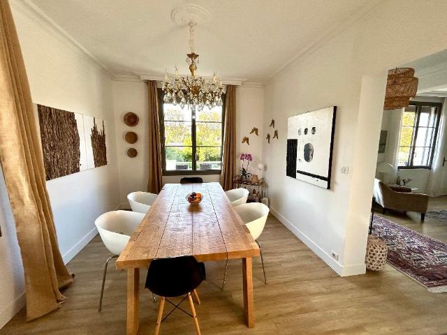 Maison de charme de 188 m² avec piscine 188m² Montélimar