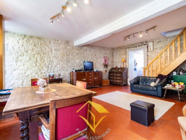 Maison de charme de 5 chambres au coeur du village !