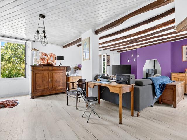 Maison de charme en coeur de village 167 m2 Résidence pr. 168m² Allassac