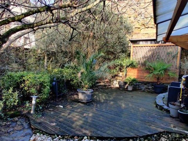 Maison de charme en coeur de village 167 m2 Résidence principale + studio indépendant