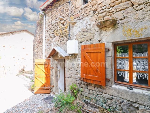 Maison de Charme en Pierre 69 m² 3 pièces 2 Chambres Terrasse DOMPIERRE LES EGLISES 87