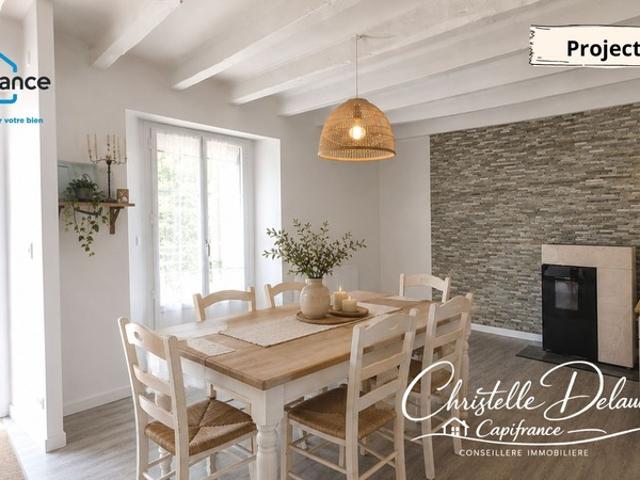 Maison de charme en pierre et bois à Saint Ouen Des Toits