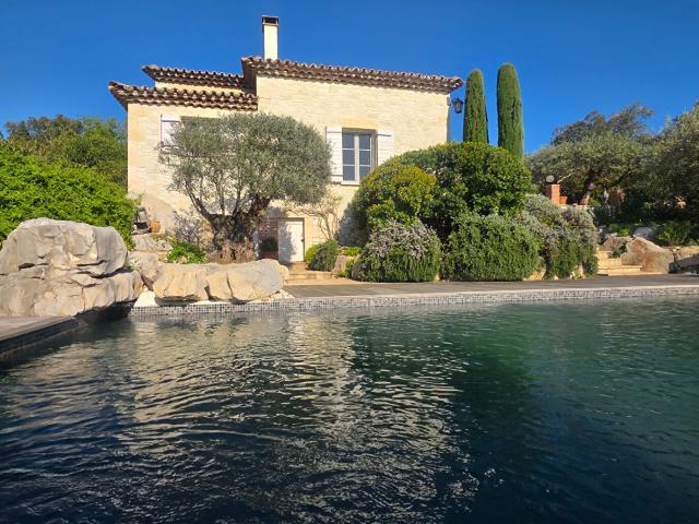 Maison de charme proche Uzès
