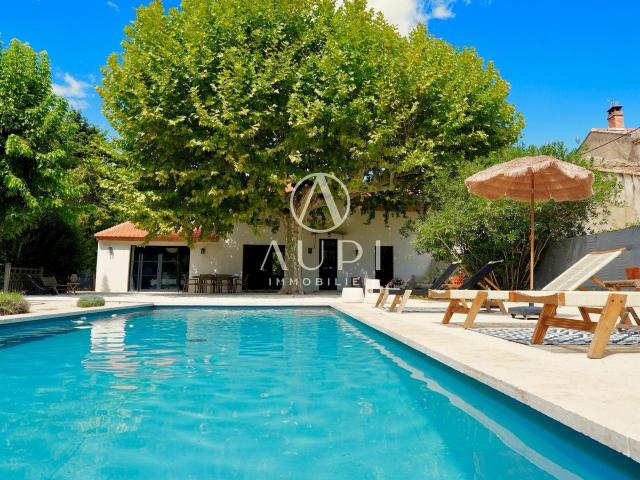 Maison de charme rénovée à Maillane 120m² Maillane
