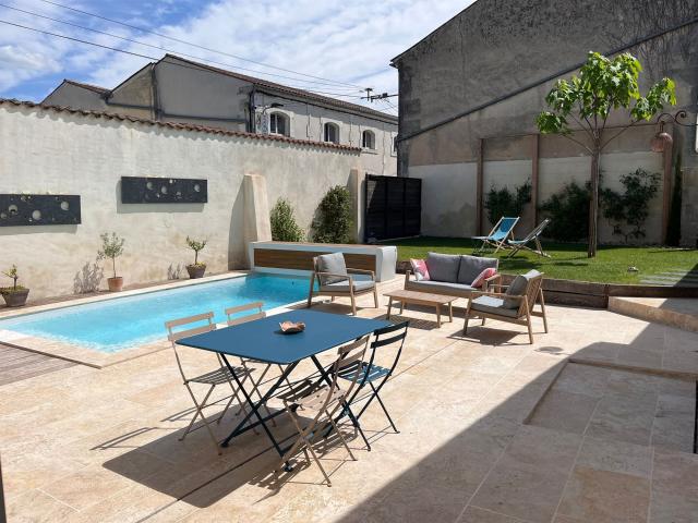 Maison de charme rénovée d'environ 225m2 Cognac quartier St. 215m² Cognac