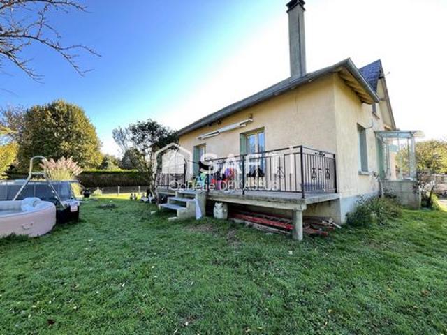 MAISON DE CHARME SUR 18 HECTARES AVEC DÉPENDANCES