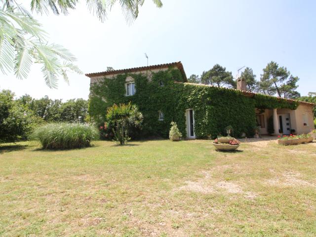 MAISON DE CHARME